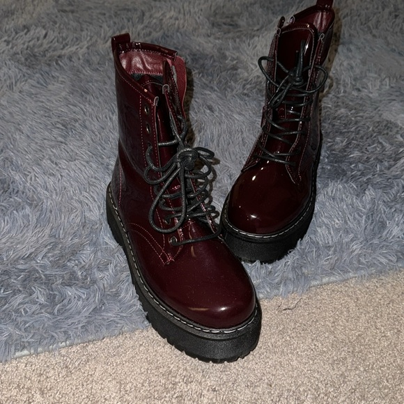 Boots - Picture 2 of 2